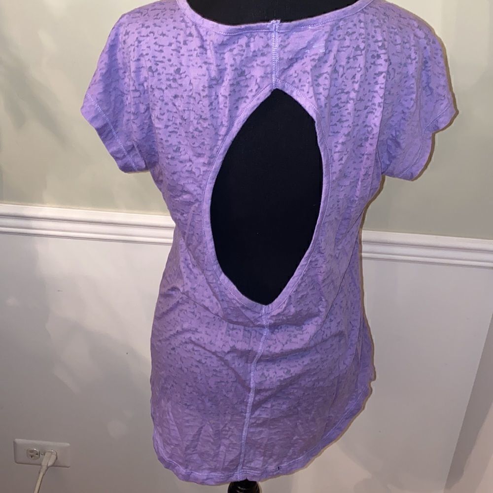 Large Penn Athletic top with open back - Picture 4 of 6